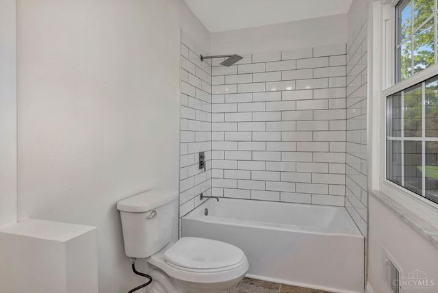 8608 Goldfinch Way, West Chester, OH 45069