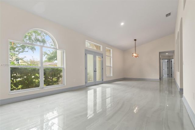 10217 Timberland Point Drive, Tampa, FL 33647