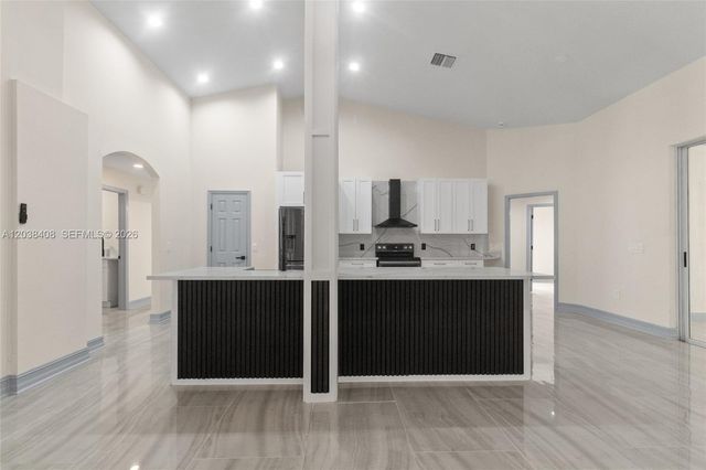 10217 Timberland Point Drive, Tampa, FL 33647