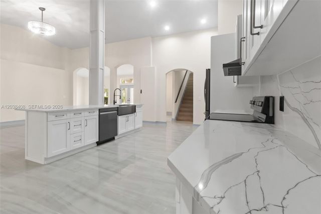 10217 Timberland Point Drive, Tampa, FL 33647