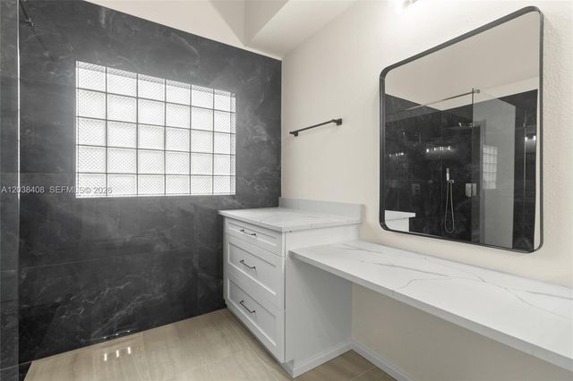 10217 Timberland Point Drive, Tampa, FL 33647