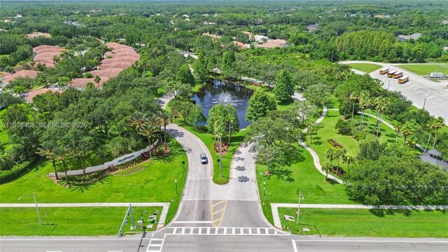 10217 Timberland Point Drive, Tampa, FL 33647