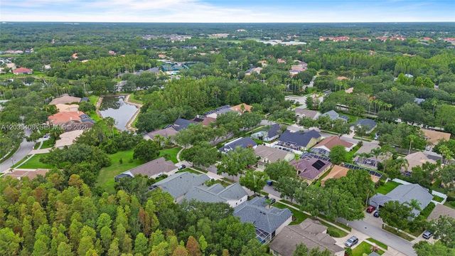 10217 Timberland Point Drive, Tampa, FL 33647