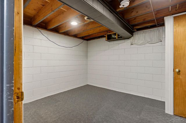 335 Walnut Street, Mount Morris, MI 48458