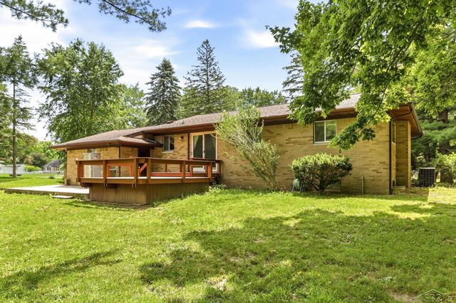 335 Walnut Street, Mount Morris, MI 48458