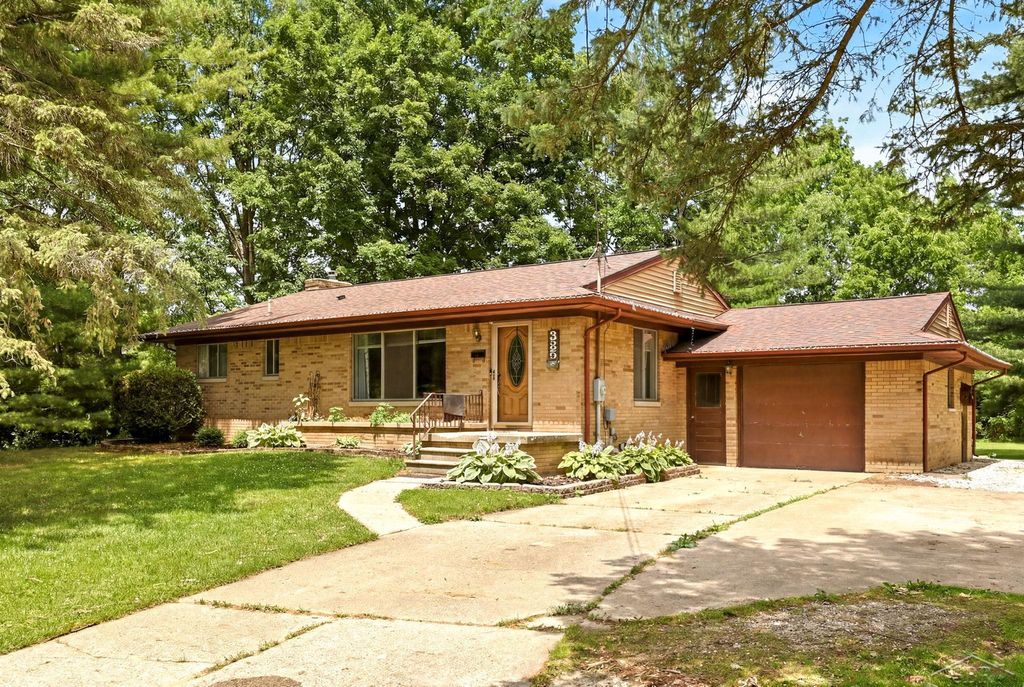 335 Walnut Street, Mount Morris, MI 48458