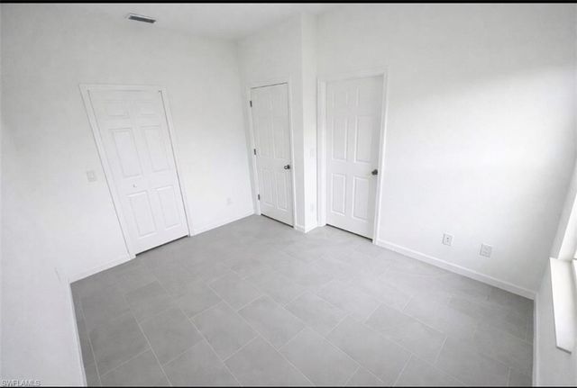 857 Bently ST E, Lehigh Acres, FL 33974