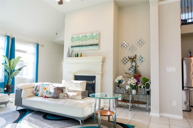 5915 Summer Holly Lane, Richmond, TX 77407