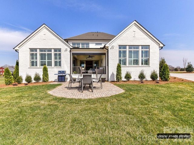 3137 Country Club Drive, Charlotte, NC 28205