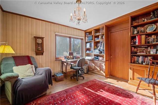 1 Barnes Place, Charleston, WV 25314