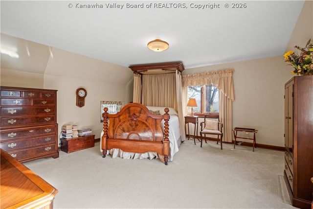 1 Barnes Place, Charleston, WV 25314
