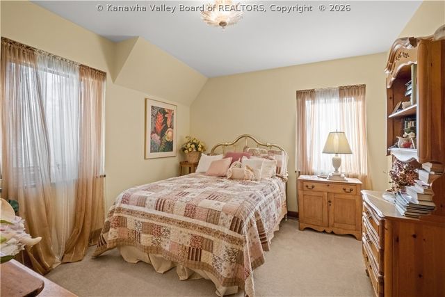 1 Barnes Place, Charleston, WV 25314