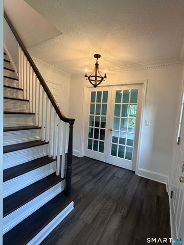 32 Chestnut Hill Road, Newtown, CT 06482