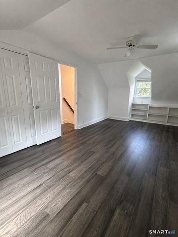 32 Chestnut Hill Road, Newtown, CT 06482