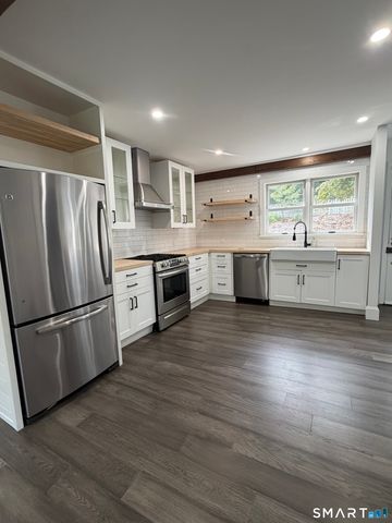 32 Chestnut Hill Road, Newtown, CT 06482