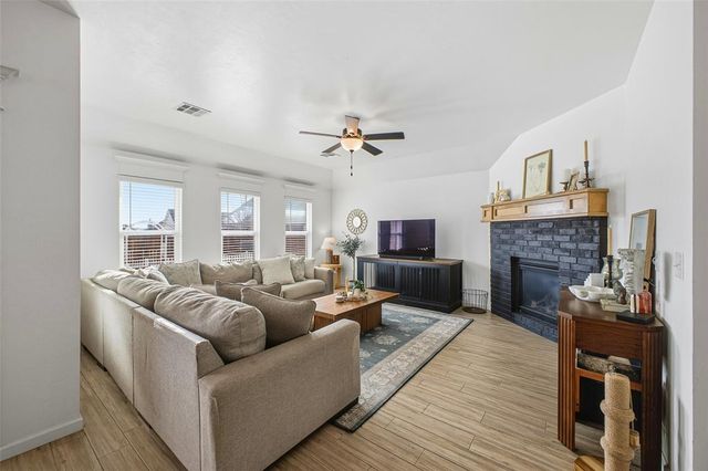 11032 NW 20th Terrace, Yukon, OK 73099