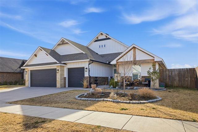 11032 NW 20th Terrace, Yukon, OK 73099