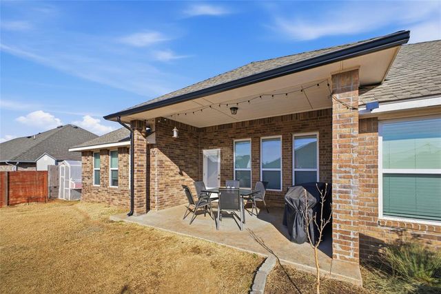 11032 NW 20th Terrace, Yukon, OK 73099