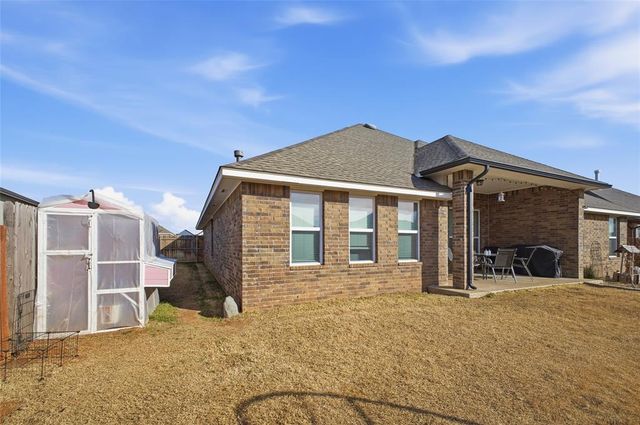 11032 NW 20th Terrace, Yukon, OK 73099
