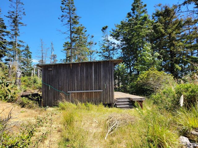 34601 S Highway 1, Gualala, CA 95445