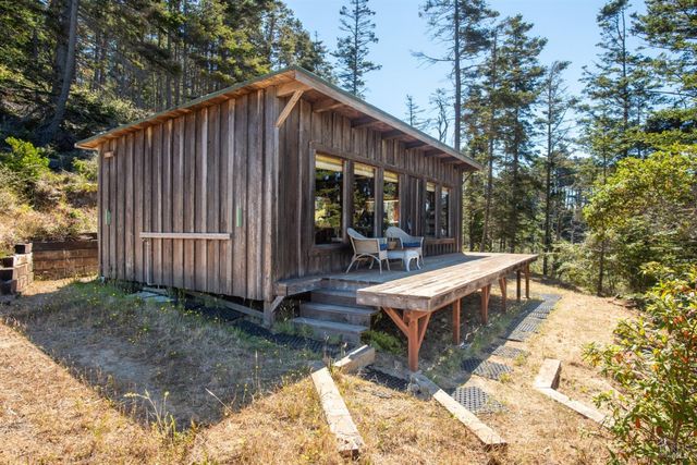 34601 S Highway 1, Gualala, CA 95445