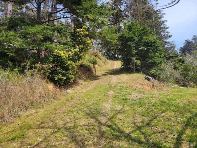 34601 S Highway 1, Gualala, CA 95445