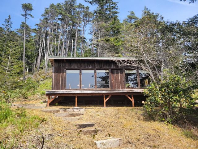 34601 S Highway 1, Gualala, CA 95445