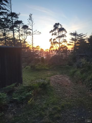 34601 S Highway 1, Gualala, CA 95445