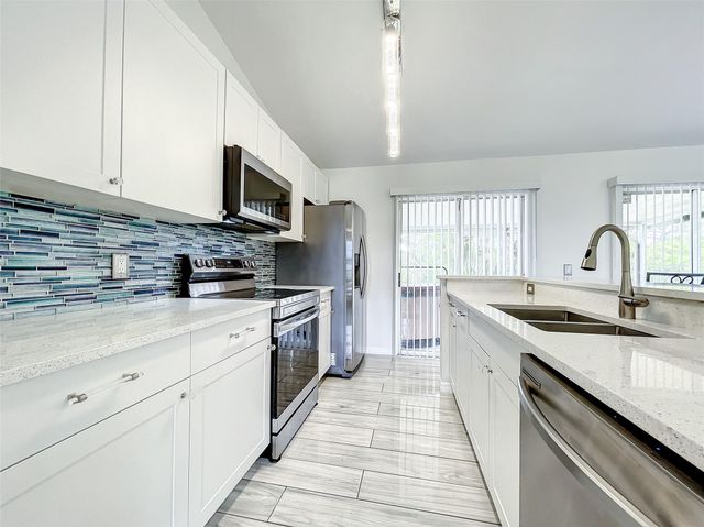 2887 SW Ann Arbor Rd, Port St Lucie, FL 34953