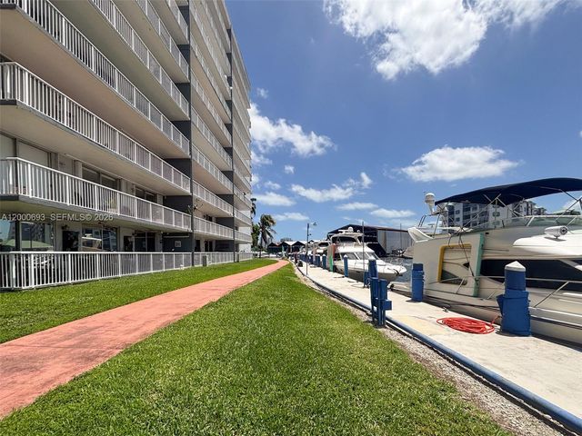 1800 NW 24th Ave 314, Miami, FL 33125