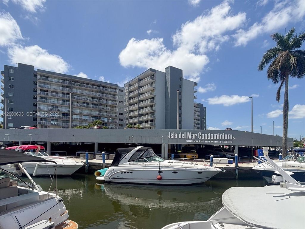 1800 NW 24th Ave 314, Miami, FL 33125