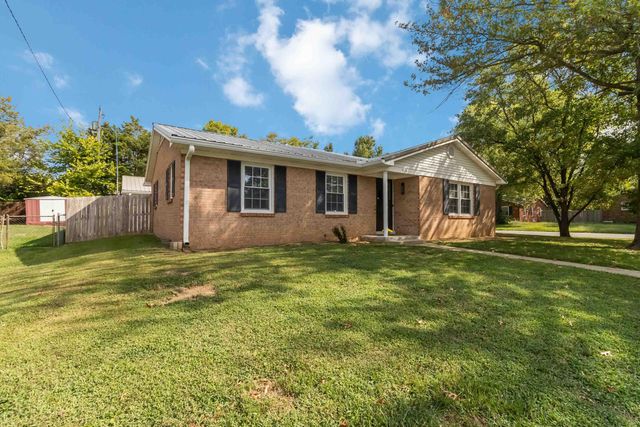 826 Kingsway Drive, Versailles, KY 40383