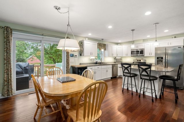 101 Prospect Hill St, Taunton, MA 02780