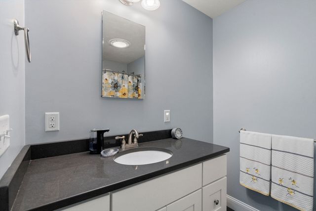 101 Prospect Hill St, Taunton, MA 02780
