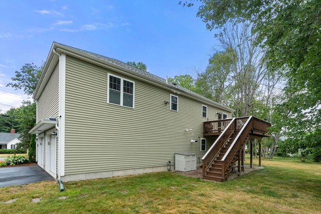 101 Prospect Hill St, Taunton, MA 02780