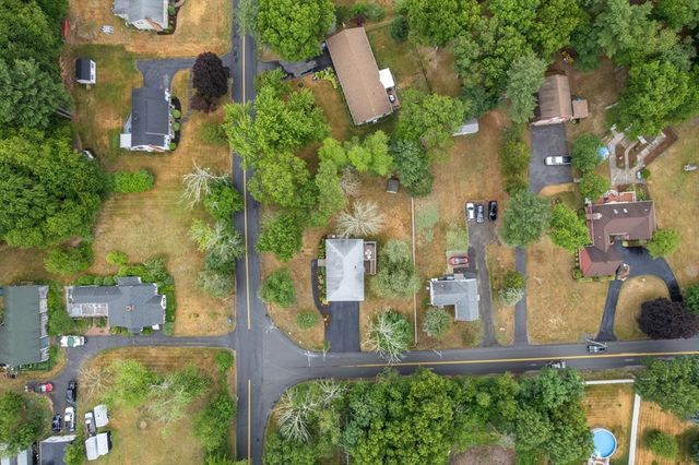 101 Prospect Hill St, Taunton, MA 02780
