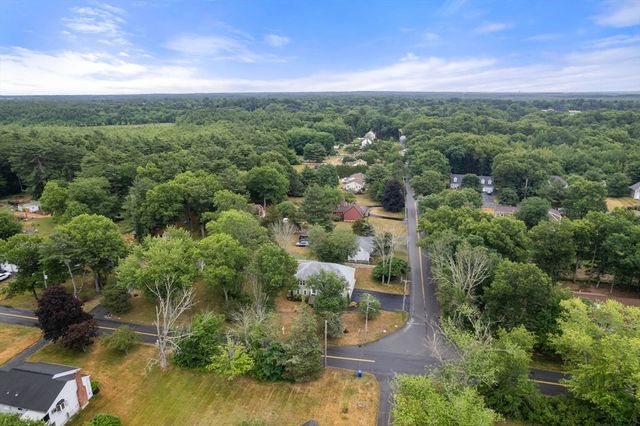 101 Prospect Hill St, Taunton, MA 02780