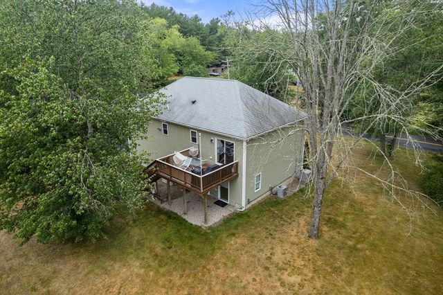 101 Prospect Hill St, Taunton, MA 02780
