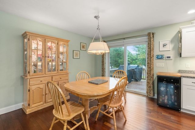 101 Prospect Hill St, Taunton, MA 02780
