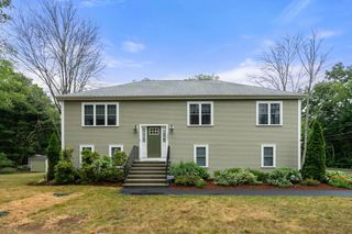 101 Prospect Hill St, Taunton, MA 02780