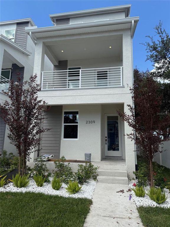 2311 W SPRUCE STREET, Tampa, FL 33607