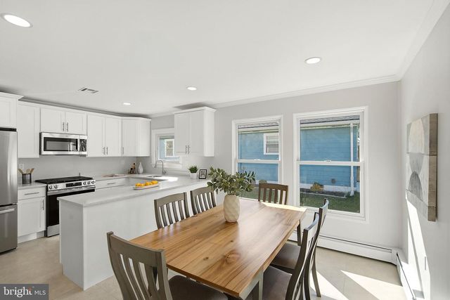 205 BONAIRE DR, Toms River, NJ 08757