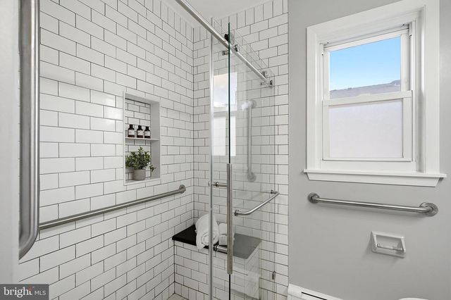 205 BONAIRE DR, Toms River, NJ 08757