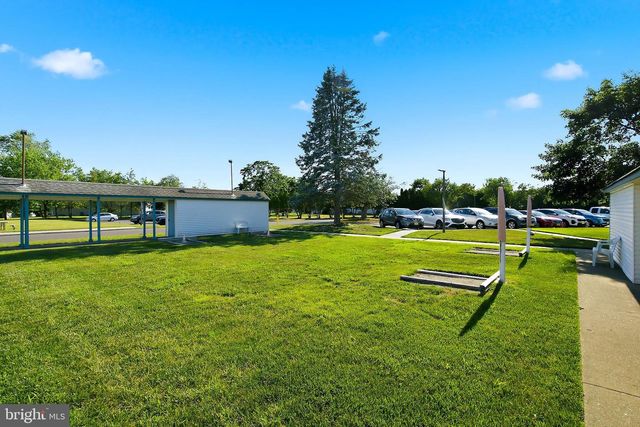 205 BONAIRE DR, Toms River, NJ 08757