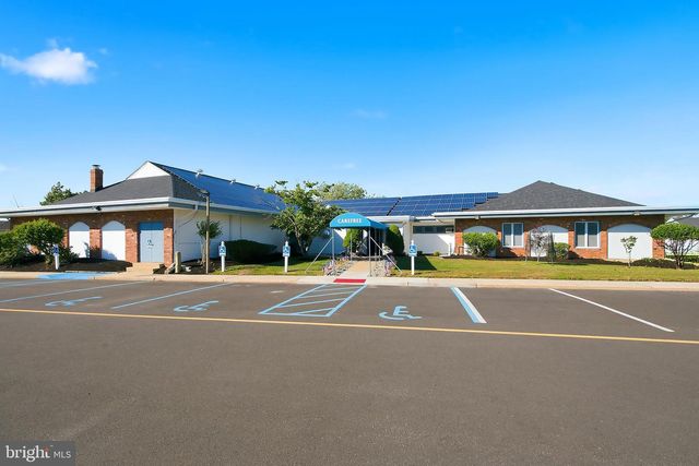 205 BONAIRE DR, Toms River, NJ 08757