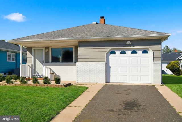205 BONAIRE DR, Toms River, NJ 08757