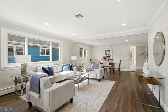 205 BONAIRE DR, Toms River, NJ 08757
