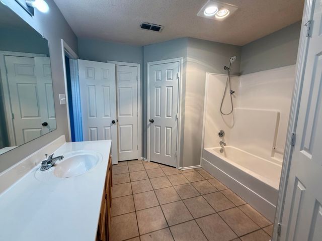 6546 87th Street, Lubbock, TX 79424