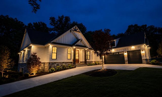5615 Old Orchard Trail, Orchard Lake Vllg, MI 48324
