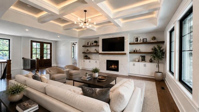 5615 Old Orchard Trail, Orchard Lake Vllg, MI 48324